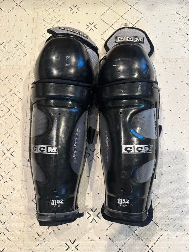 CCM 1152 Tacks Shin Pads - SR 14”