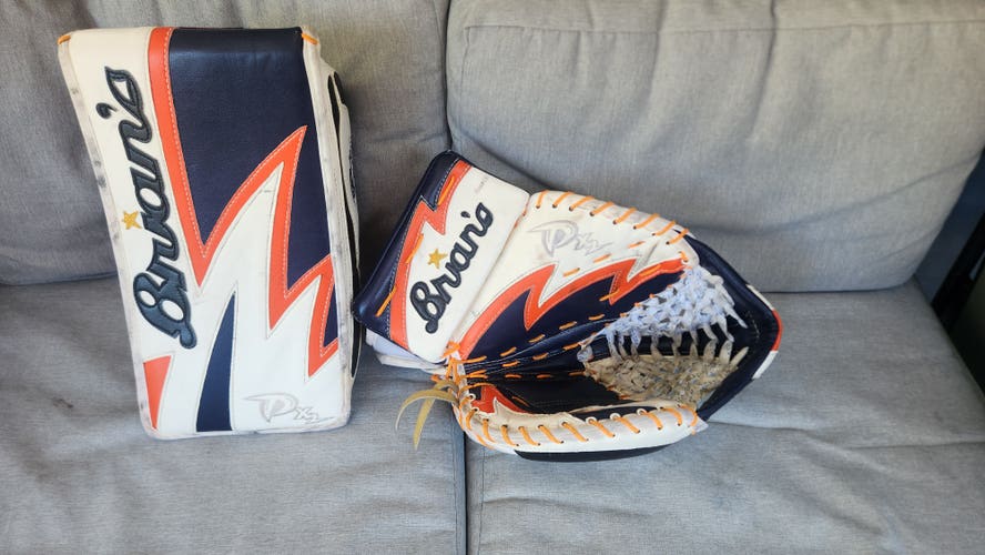 Garth Snow Used Brian's Regular Dx2 glove set