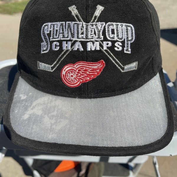 Vintage Detroit Red Wings 1997 Stanley Cup Champions Leather Snapback Hat  Cap