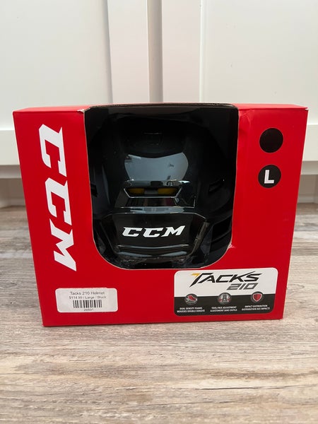 B03 New Senior Large CCM Tacks 210 Helmet