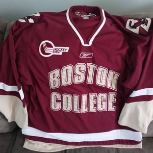 Boston College Eagles XL Men's Reebok Hockey Jersey
