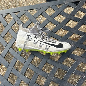 Used Size 9.0 (Women's 10) Nike