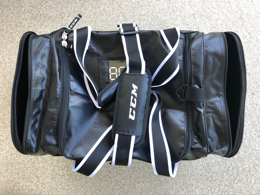 New CCM Bag  CCM Sport Team Duffle Bag (2021)