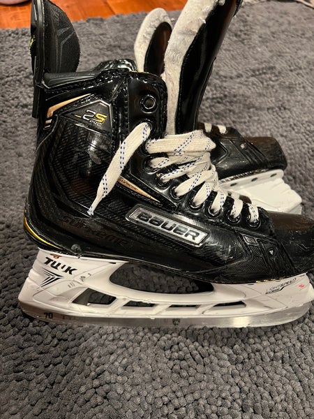 Bauer Pro Stock Custom Supreme 2S Pro Hockey Skates