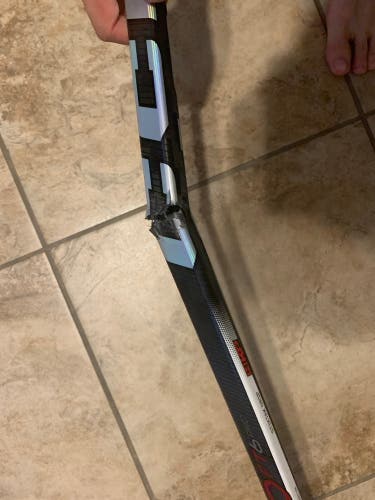 Intermediate Right Handed P29  Broken Hockey Stick