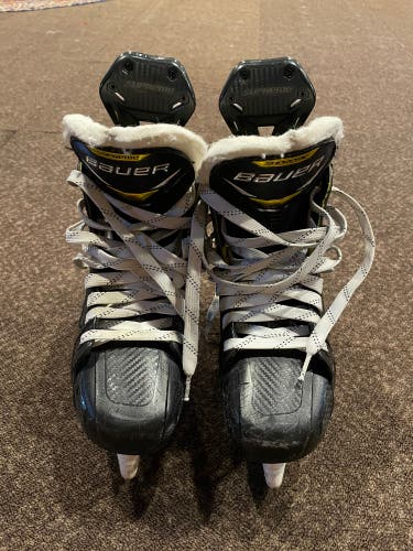 Used Bauer Regular Width  Size 5.5 Supreme 3S Pro Hockey Skates
