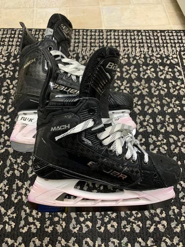 Used Bauer Regular Width  Size 7 Supreme Mach Hockey Skates