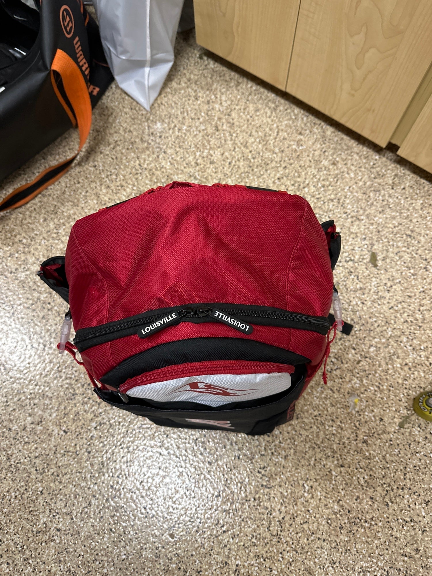 Louisville Slugger Series 5 Stick Pack WTL9501 Personal Equipment Backpack