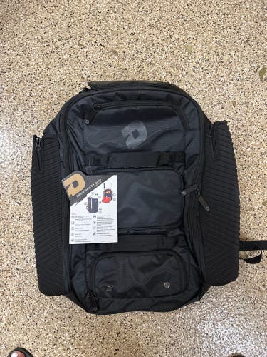 Brand New And Tags on! Demarini Special Ops Spectre Bat Bag