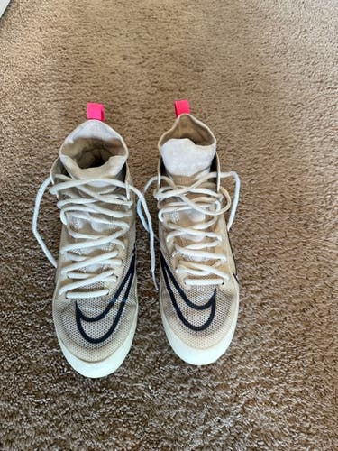 White Adult Used Unisex Size 7.5 (Women's 8.5) Molded Cleats Nike Mid Top