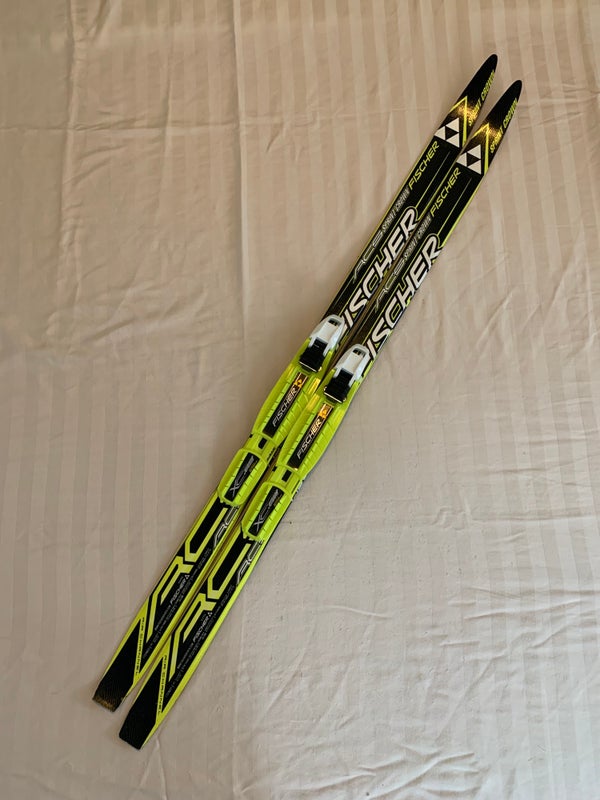 Used Junior Fischer RCS Sprint (110cm) Cross Country Skis Yes