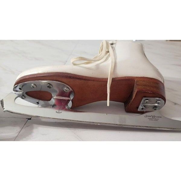 Womens Riedell Leather Figure Ice Skates / Blades England / Size 4