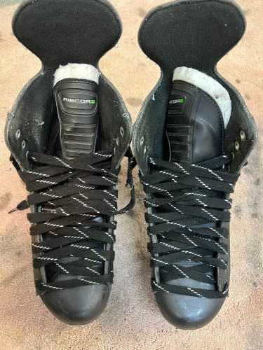Ccm ribcor 22k skates Size 11