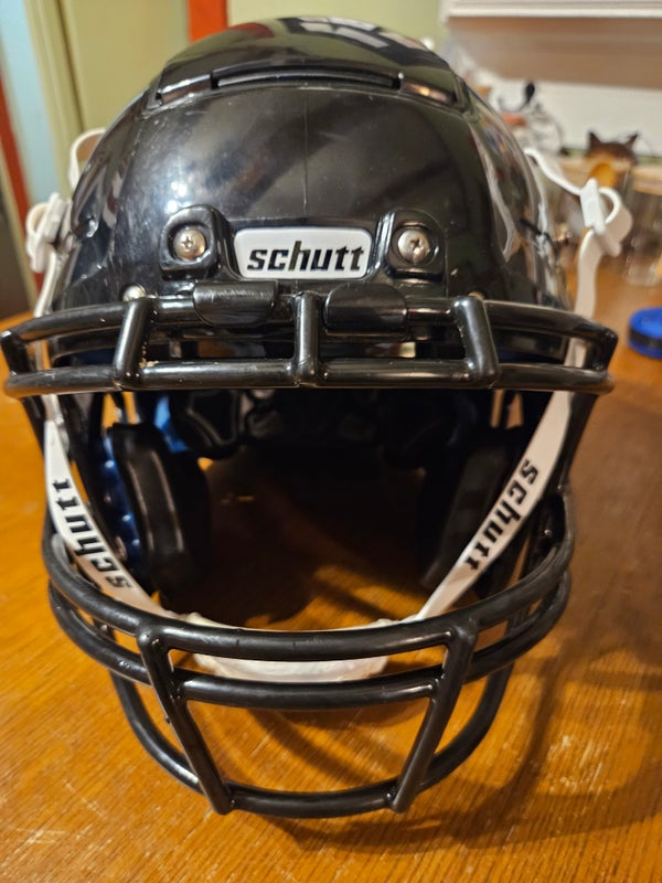 Schutt F7 VTD Adult Football Helmet with Carbon Steel Mask (White, XL+,  Black ROPO-NB) 