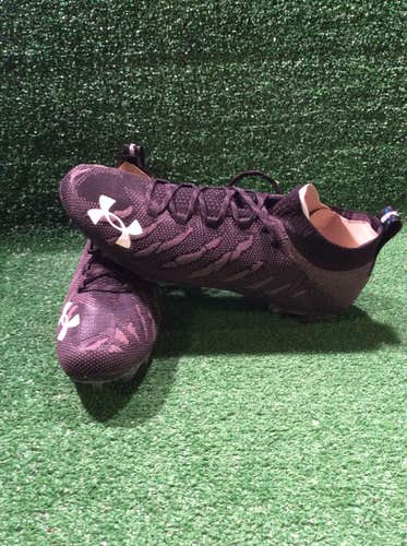 Under Armour 16.0 Size Football Cleats