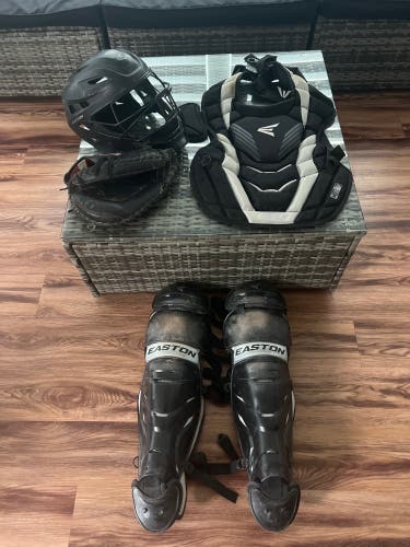 Easton Elite x Catcher's Set