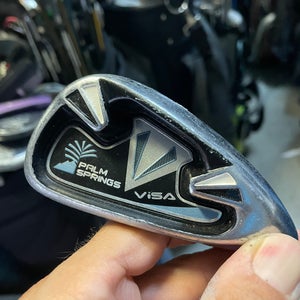 Palm Springs visa iron 6 in right handed Graphite shaft in ladies flex