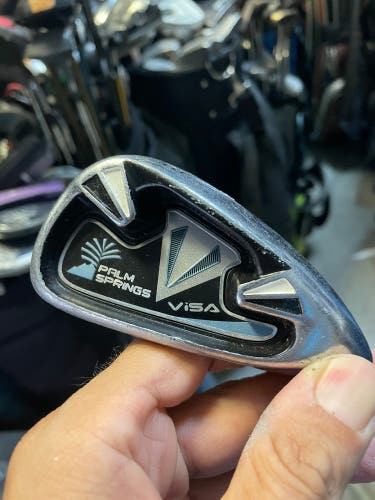 Palm Springs visa iron 6 in right handed Graphite shaft in ladies flex