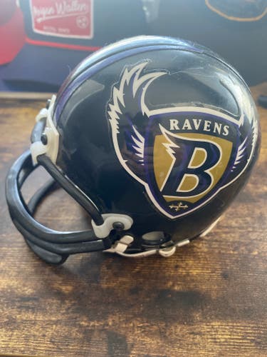 Signed Mini Helmet Baltimore Ravens RL #52