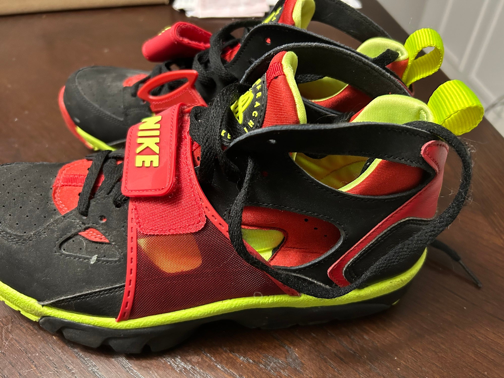 nike huarache cross trainer