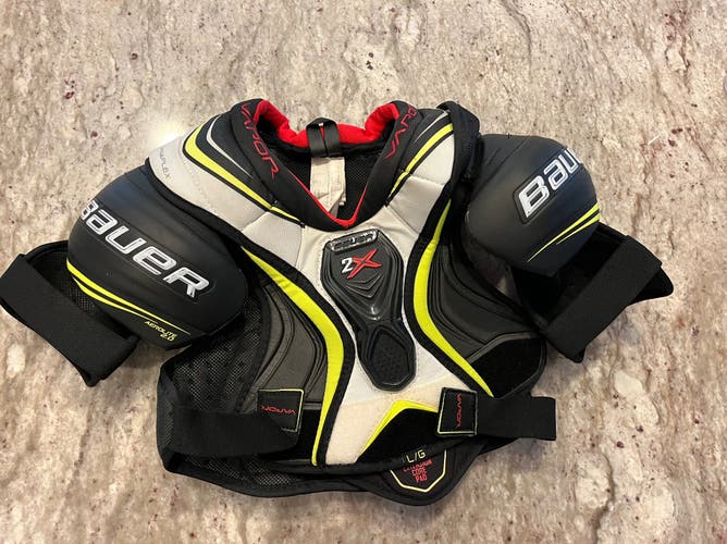 Bauer Junior chest protector