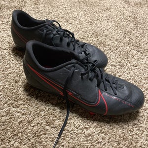 Black Unisex Size 4.5 (Women's 5.5) Nike Mercurial Vapor Cleats
