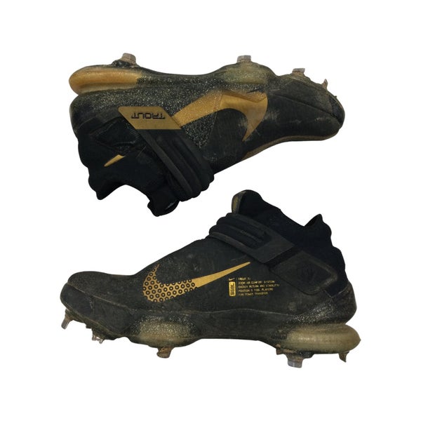 Used Nike TROUT CLEATS Senior 9.5 Baseball and Softball Cleats