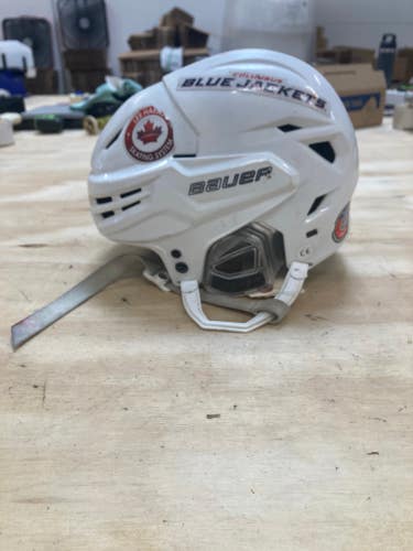 Used Small Bauer Re-Akt 95 Helmet