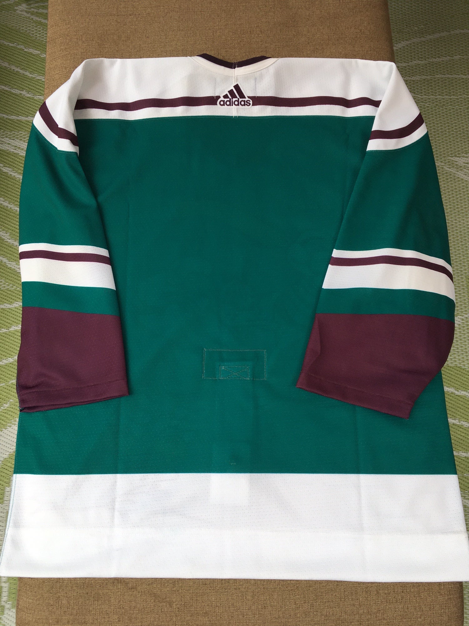 Authentic Adidas PERRY Mighty Ducks jersey Sz. 46