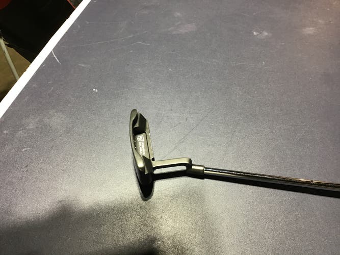 Used Men's Wilson Staff Left Hand Infinite Windy City Blade Putter 35"