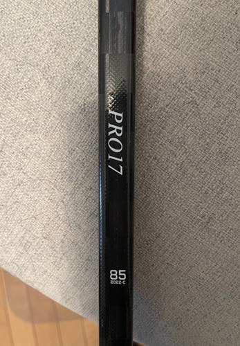 PRO Stock Hockey Sticks Pro17 Kovalchuk RH 85 Flex Red Line