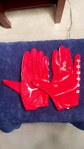Jordan Jet football gloves