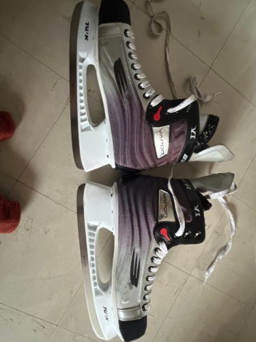 Senior Bauer Regular Width Size 13 Hockey Goalie Skates