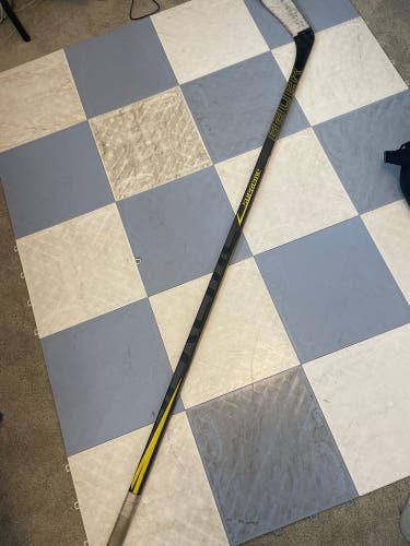 Intermediate Left Hand P28  Supreme 3s Hockey Stick