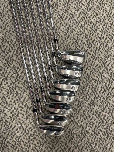 Wilson Launch Pad 2 right hand iron set