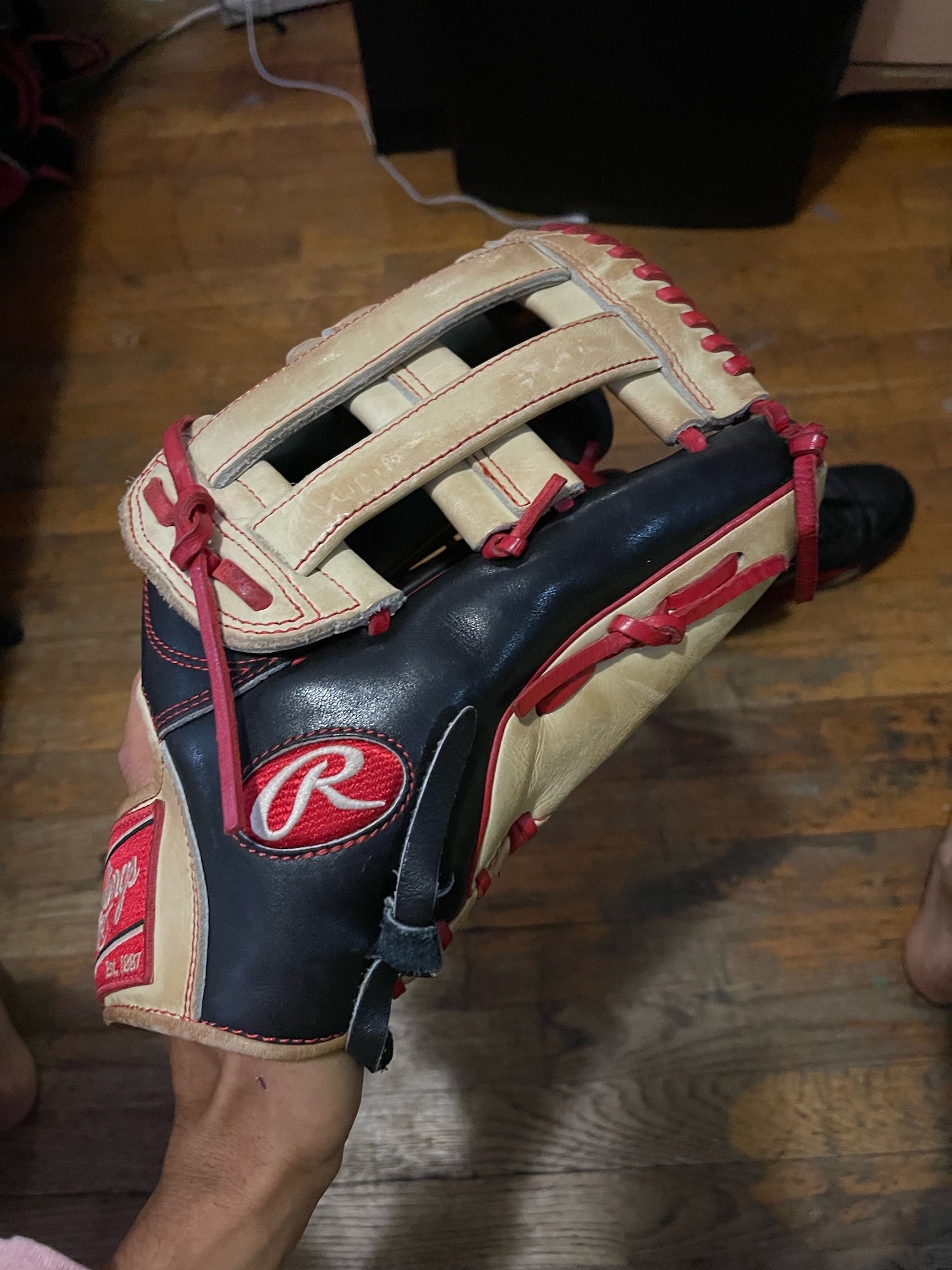 Get Your Rawlings' Bryce Harper Glove in Scarlet — Canadian Baseball Network