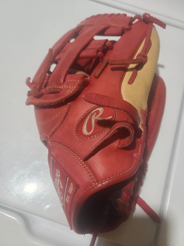 Used Right Hand Throw Rawlings Gold Glove Elite Baseball Glove 12.75"