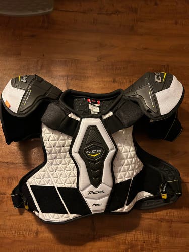 CCM Tacks Pro shoulder pads