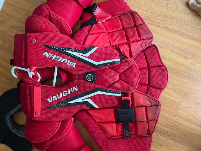 Used Large/Extra Large Vaughn Pro Stock SLR3 Pro Carbon Goalie Chest Protector