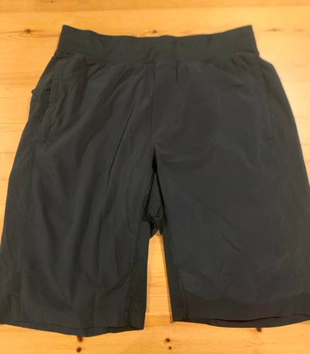 *Bundle* Used Black Lululemon Shorts And Black Lululemon Joggers
