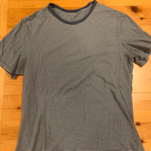 Used Lululemon Basic T Size Small