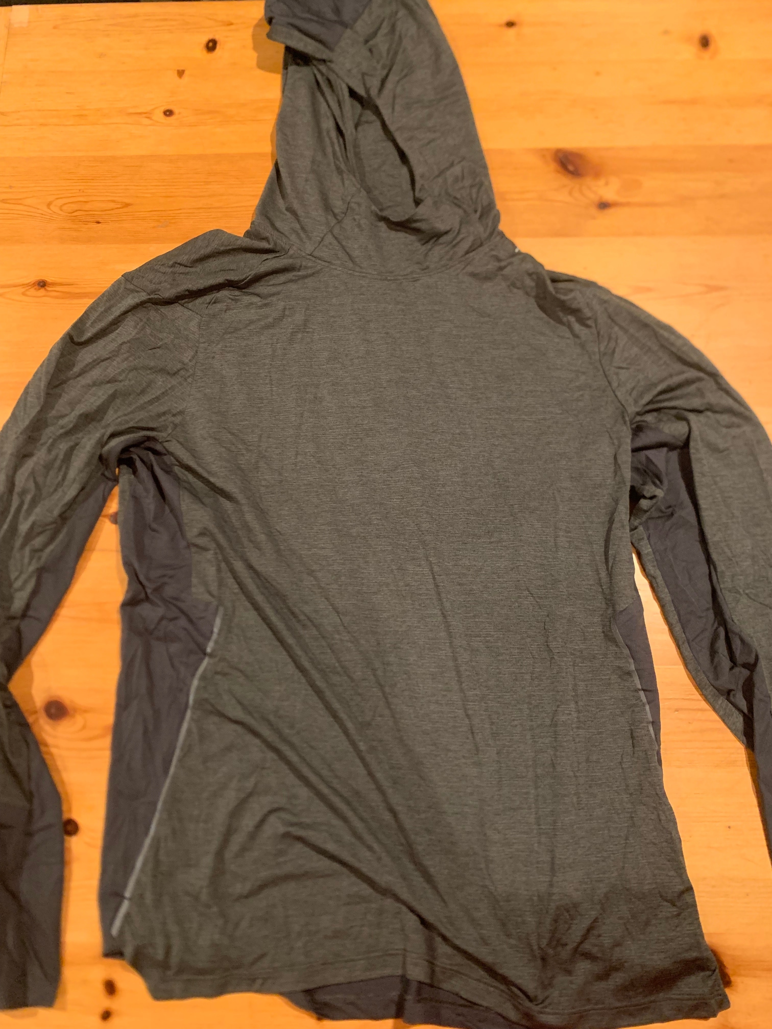 Used Gray Lululemon Pullover Size Small