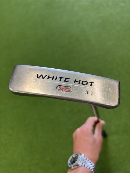 ODYSSEY WHITE HOT XG #6 36” BLADE PUTTER W/ ODYSSEY XG GRIP