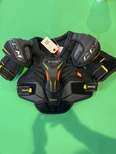 Junior Used Small CCM Tacks 9080 Shoulder Pads