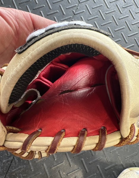 Used 2022 Right Hand Throw 13 Capitol Series Baseball Glove