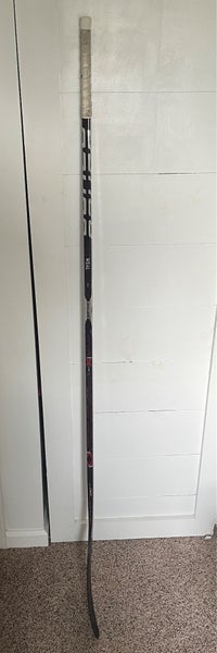 Senior Used Right Handed Bauer S19 Vapor League Hockey Stick P92M Pro Stock  | SidelineSwap