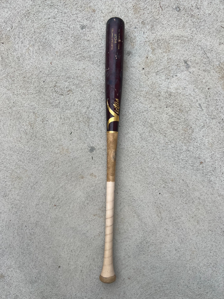 Victus V-Cut Birch 33” Baseball Bat