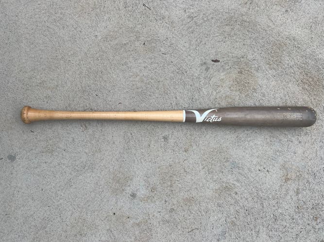 Used Victus V243 Maple (-3) 30 oz 33" Bat