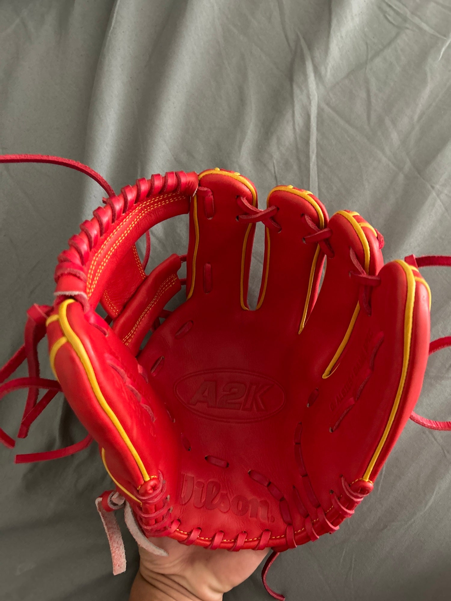 New Wilson A2K OA1GM Ozzie Albies Right Hand Throw 11.5 FREE SHIPPING |  SidelineSwap