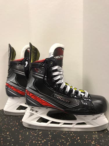 New Bauer  Size 9 Fit 3 Vapor X2.9 Hockey Skates